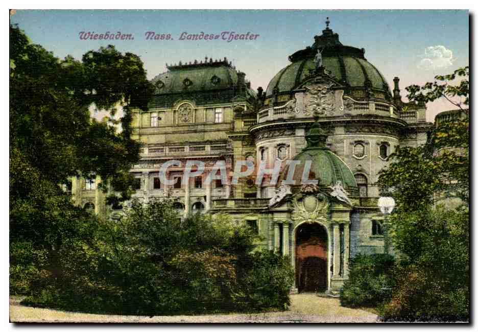 Wiesbaden. Nass. Landes-Theater — vue du bâtiment avec dôme et entrée monumentale