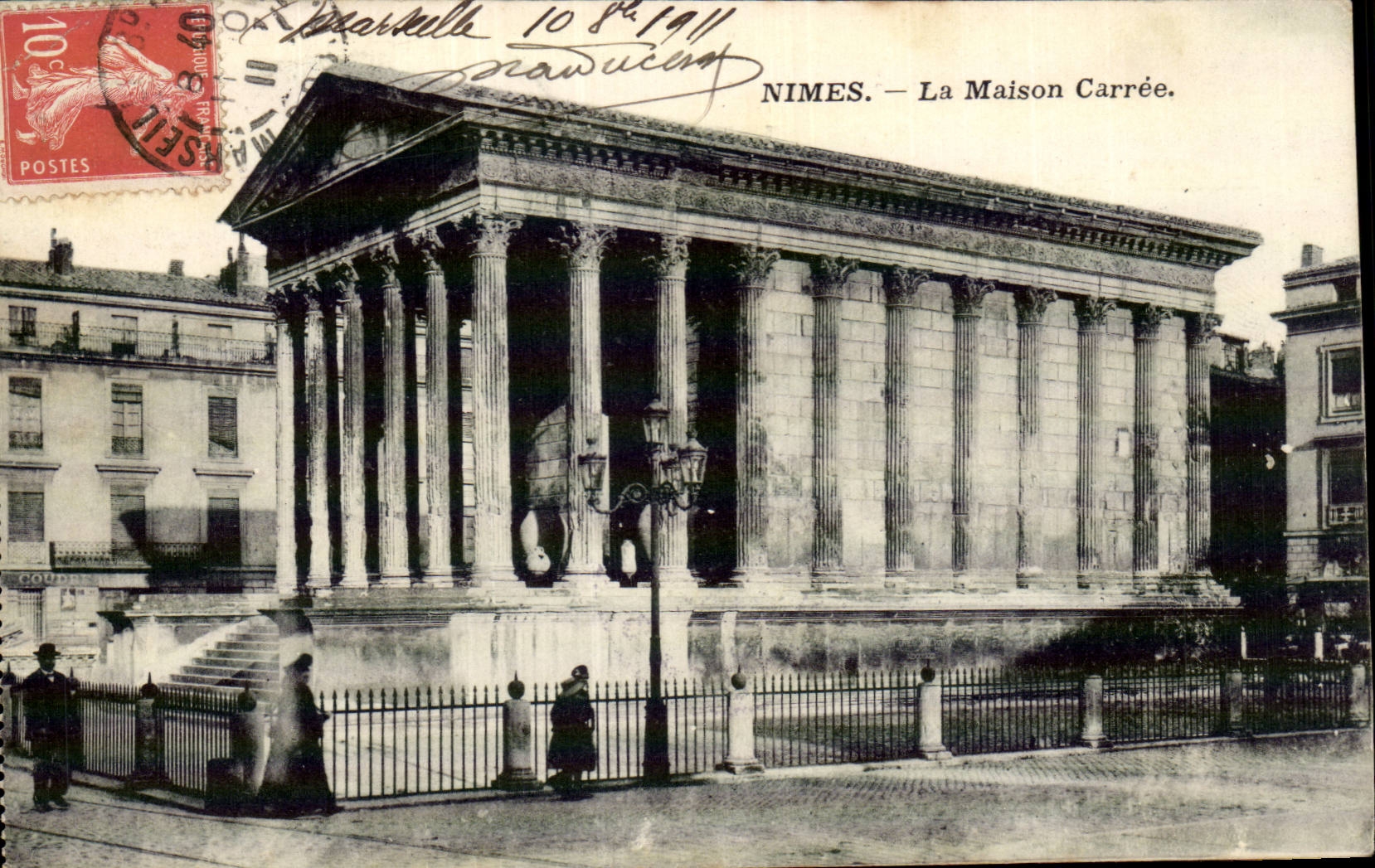 Nîmes — La Maison Carrée — Éditeur inconnu, n° de série non visible
