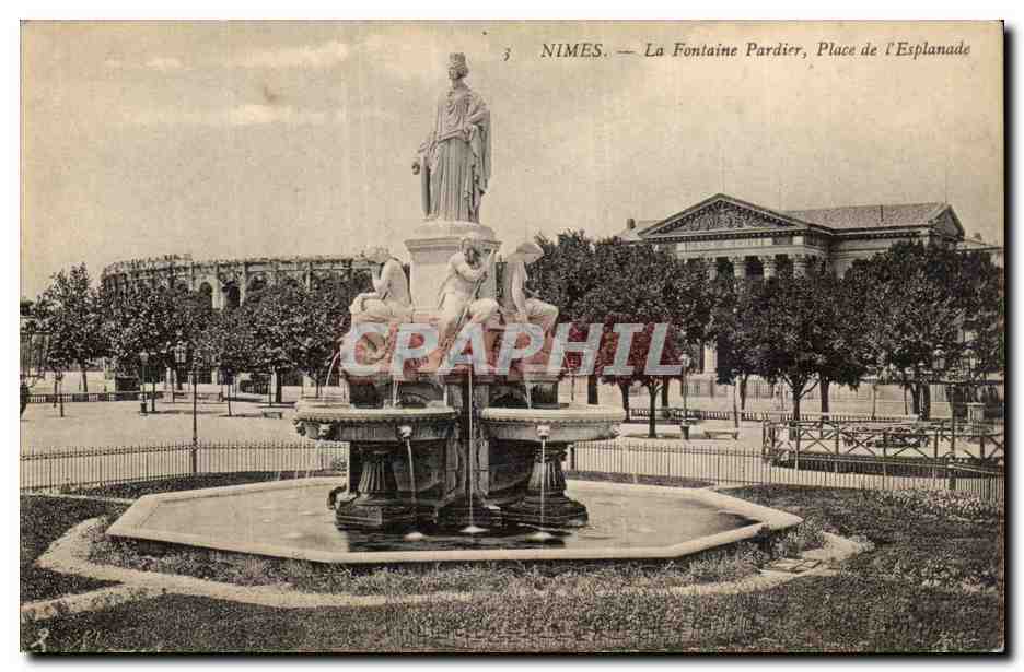 Nimes - La Fontaine Pardier - Place de l'Esplanade CPA 