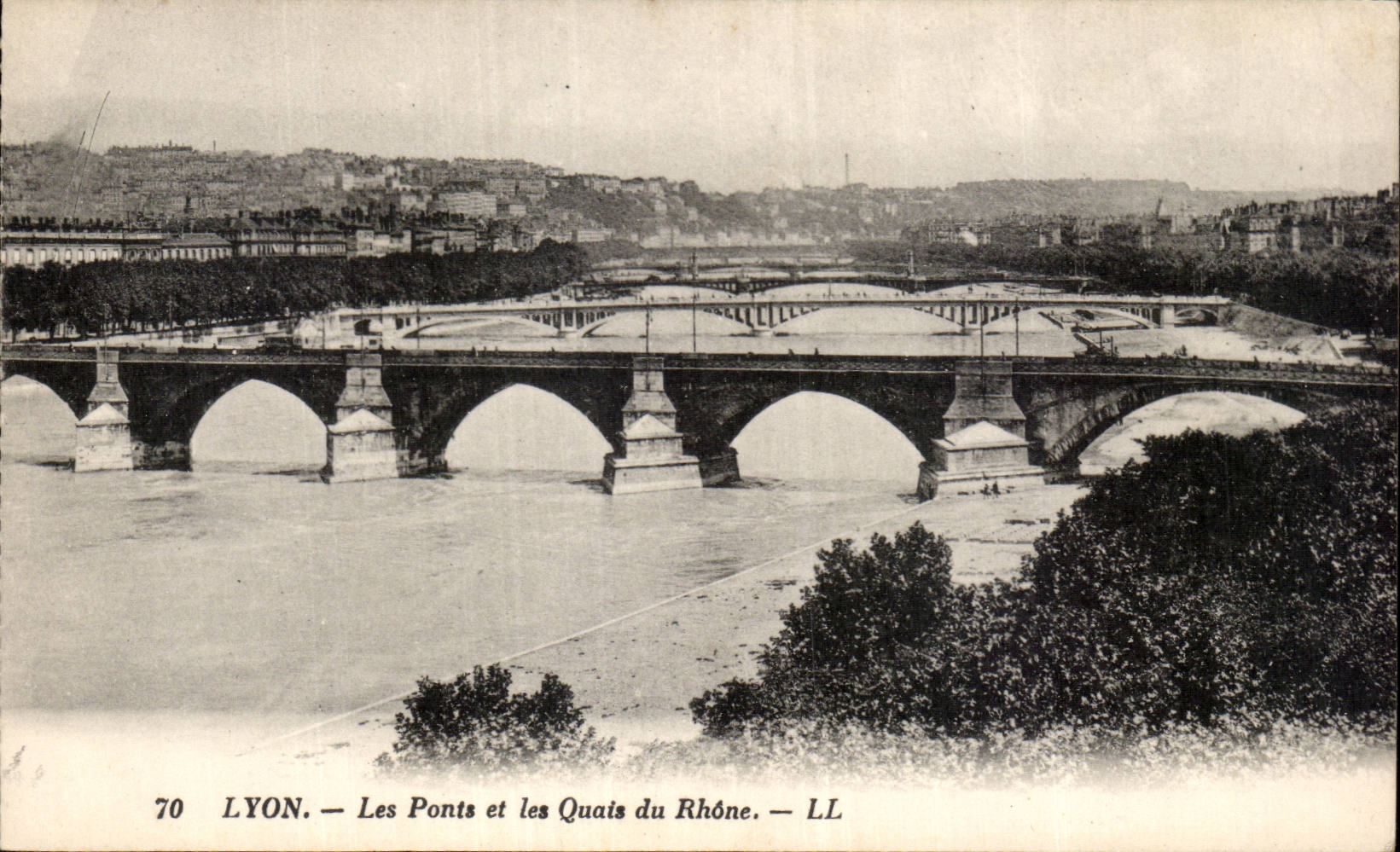 LYON — Les Ponts et les Quais du Rhône — LL