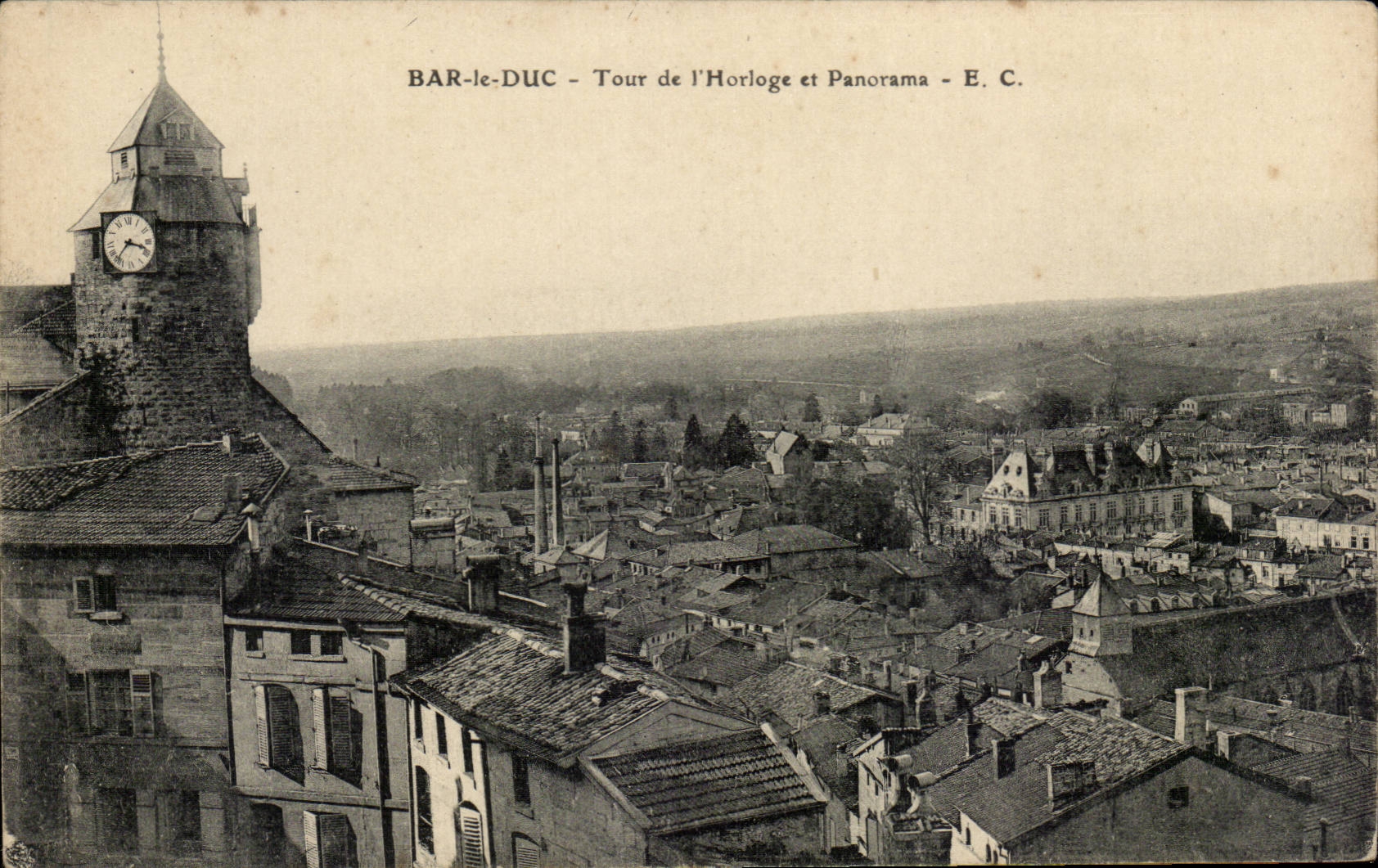 CPA Bar le Duc Tour de l'horloge et panorama