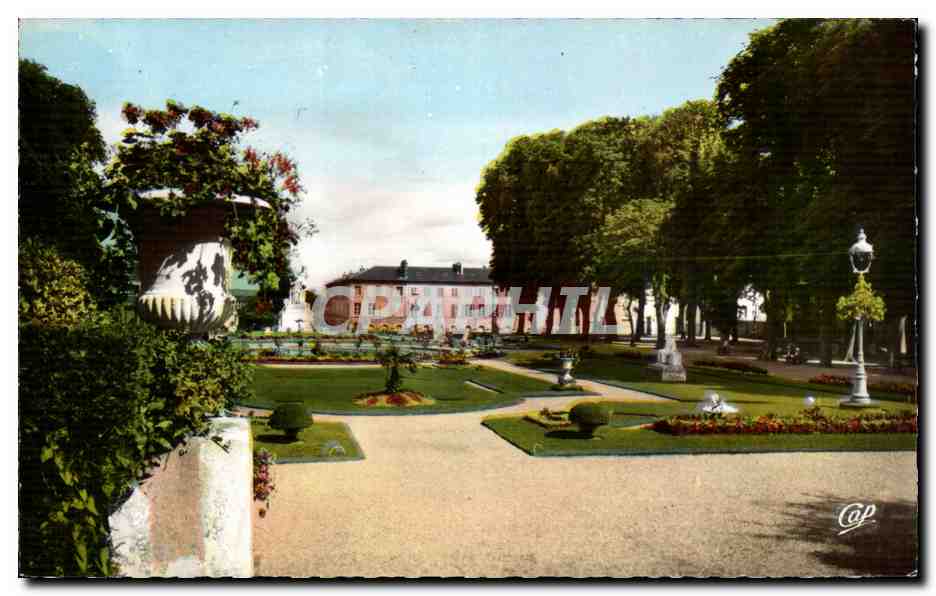 Lisieux - Le Jardin Public - CPA 