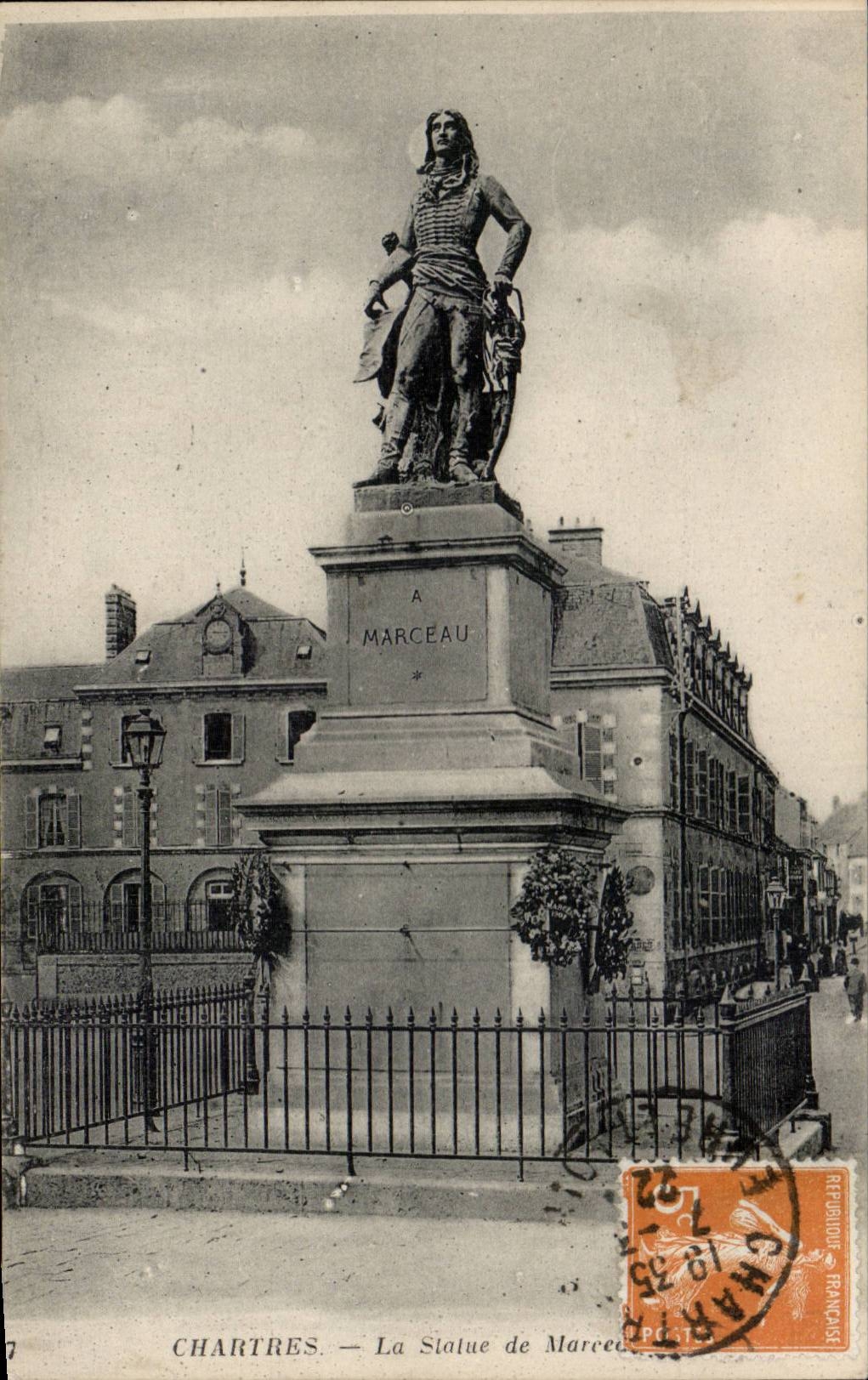 Chartres — La Statue de Marceau — Anciens Établissements Créteil et Cie, Paris