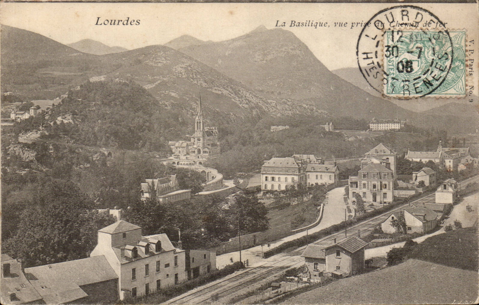 Lourdes - La Basilique - CPA 
