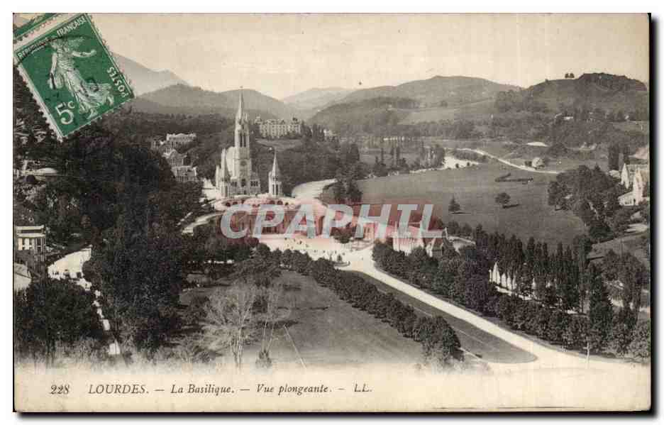 Lourdes - La Basilique - CPA 