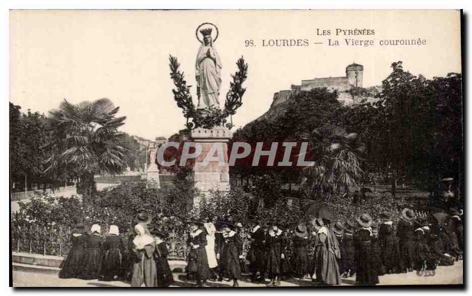 Lourdes - La Vierge Couronnee - CPA 