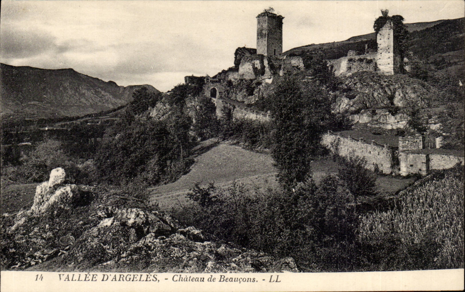 Vallee d'Argeles -Chateau de Beaucons - CPA 