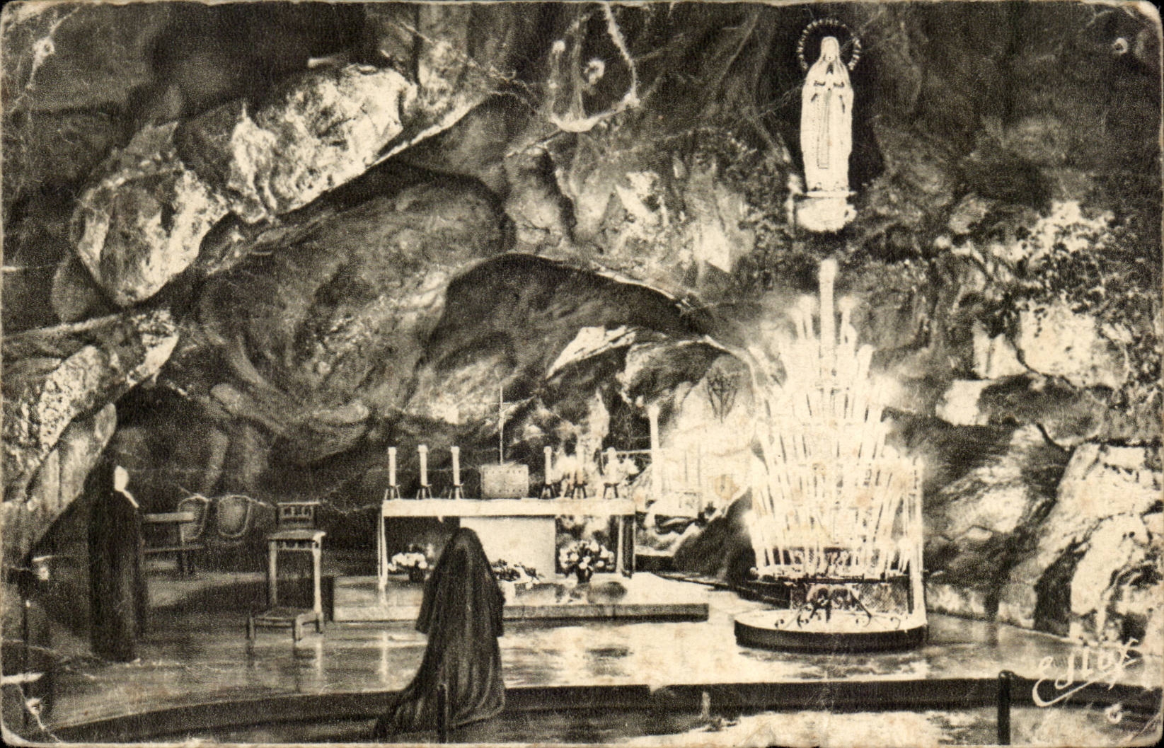 Lourdes - La Grotte Miraculeuse - CPA 
