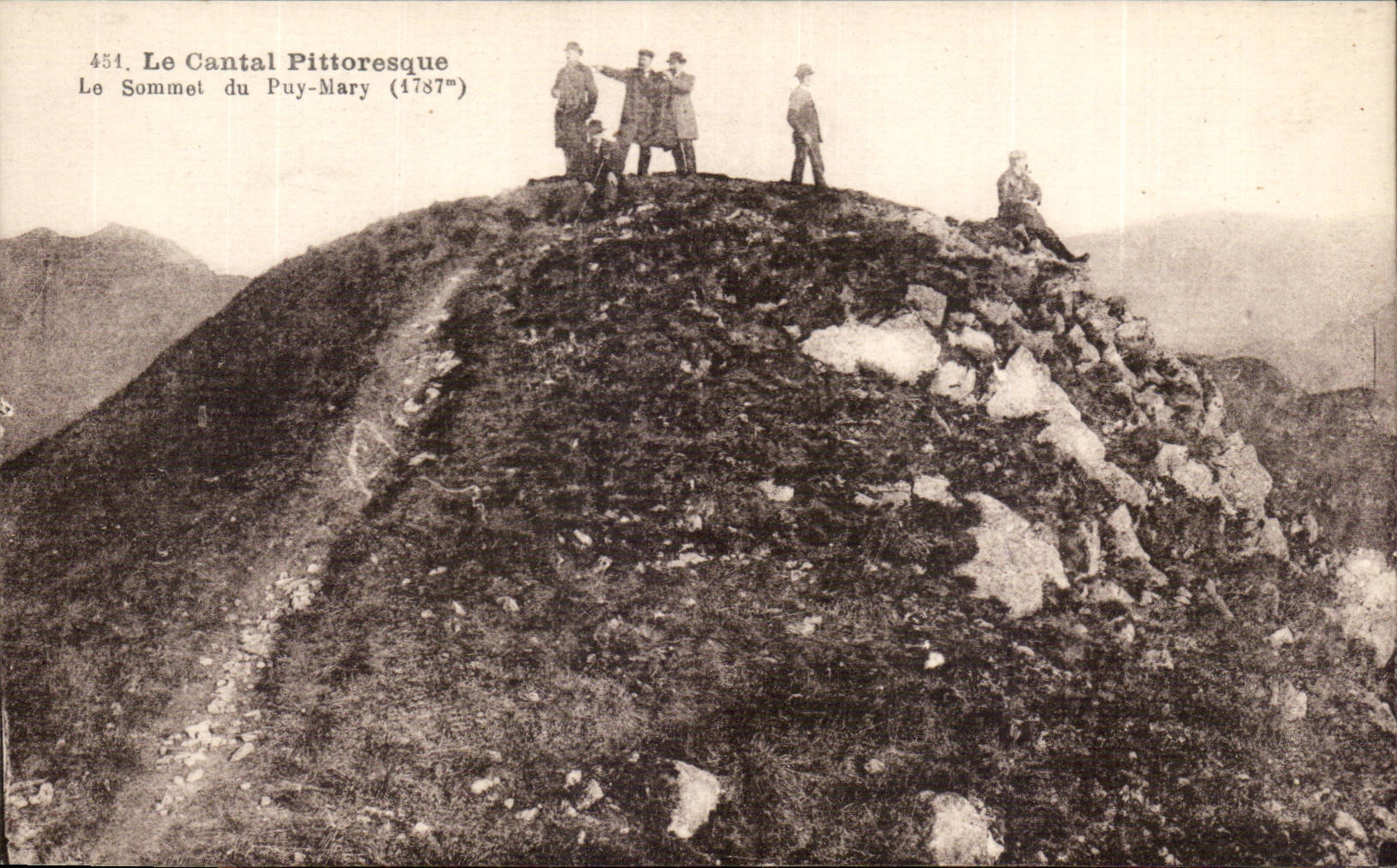 CPA Cantal Le sommet du Puy Mary (1787m)