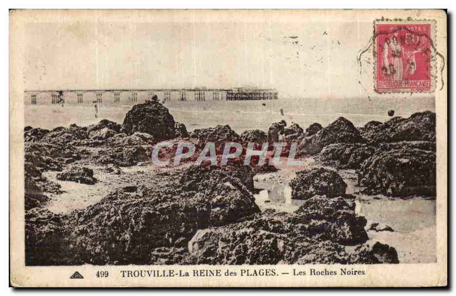 CPA Trouville Reine des plages les roches noires