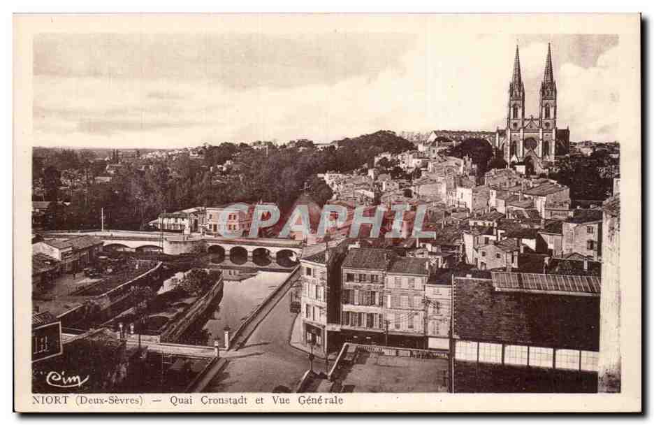 CPA Niort Quai Cronstadt et vue generale