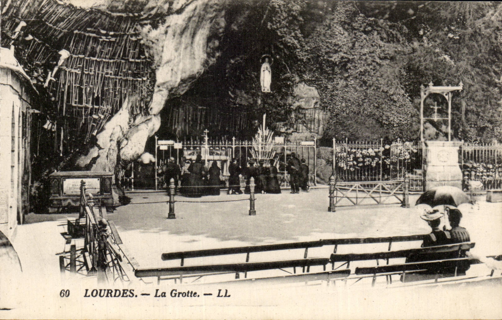 Lourdes — La Grotte — LL