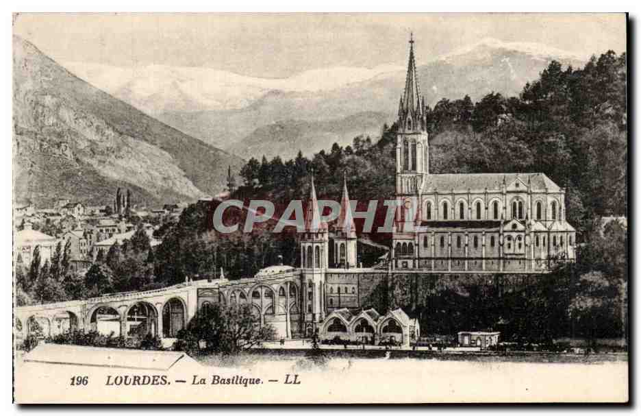 CPA Lourdes La basilique