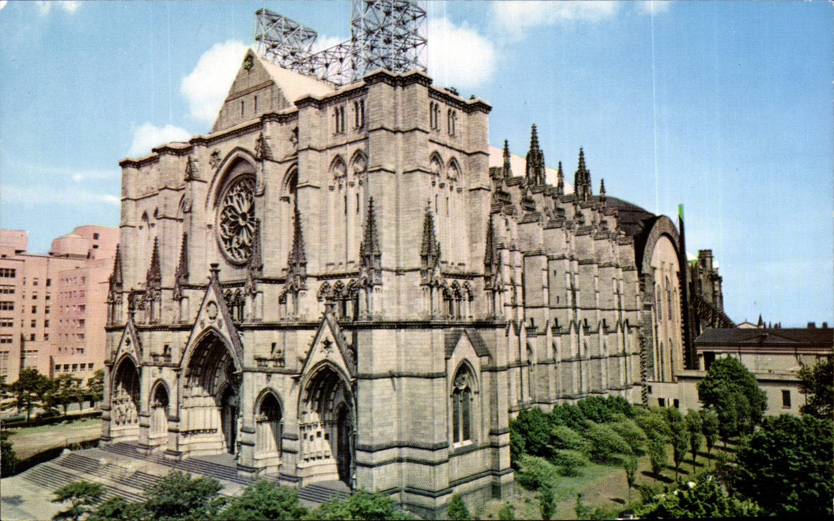 CPSM Etats Unis The cathedral Church of St John the divine New York