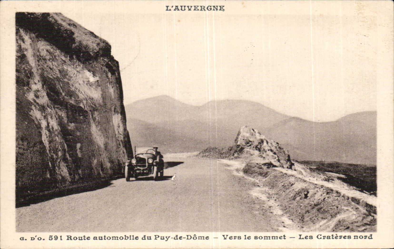 Route automobile du Puy-de-Dôme — Vers le sommet — Les Cratères nord — J. Couttefongeas, édit., (F.-de-D.)