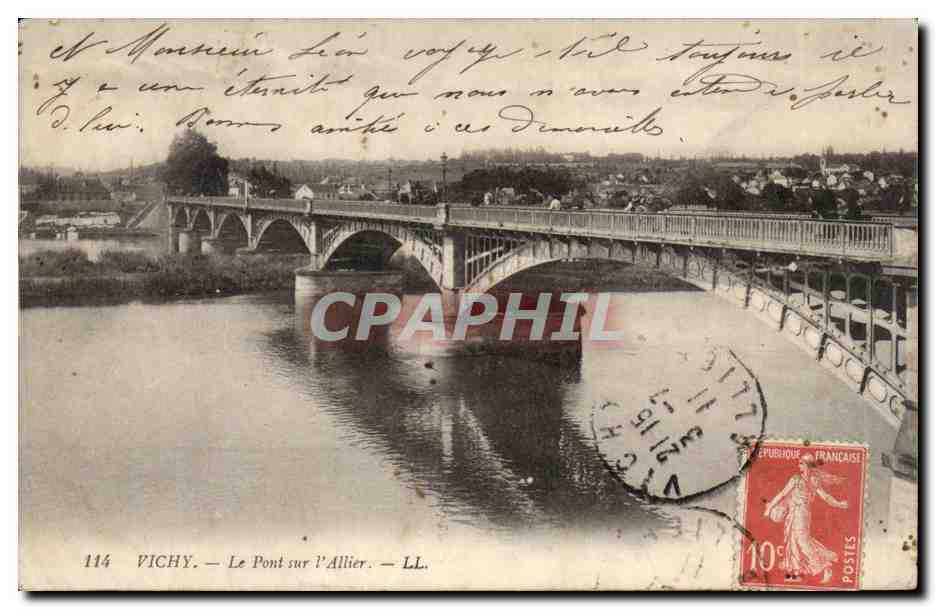 CPA Vichy Le pont sur l'Allier