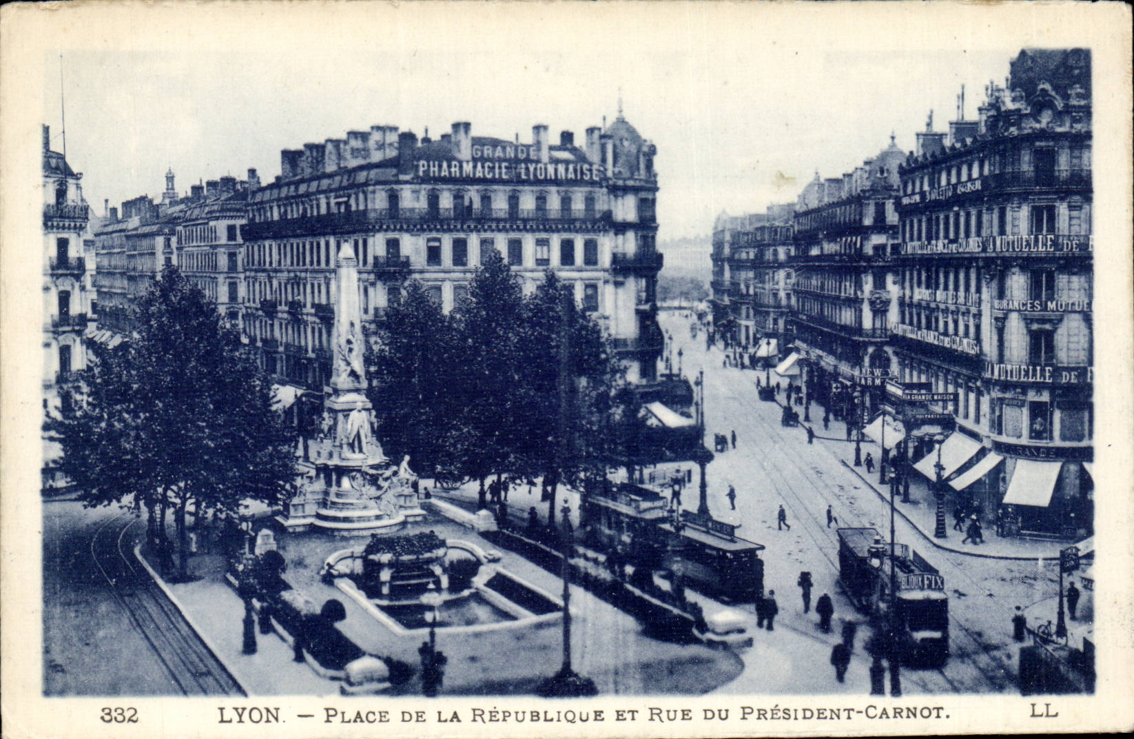 LYON — Place de la République et Rue du Président-Carnot — LL, n° 332