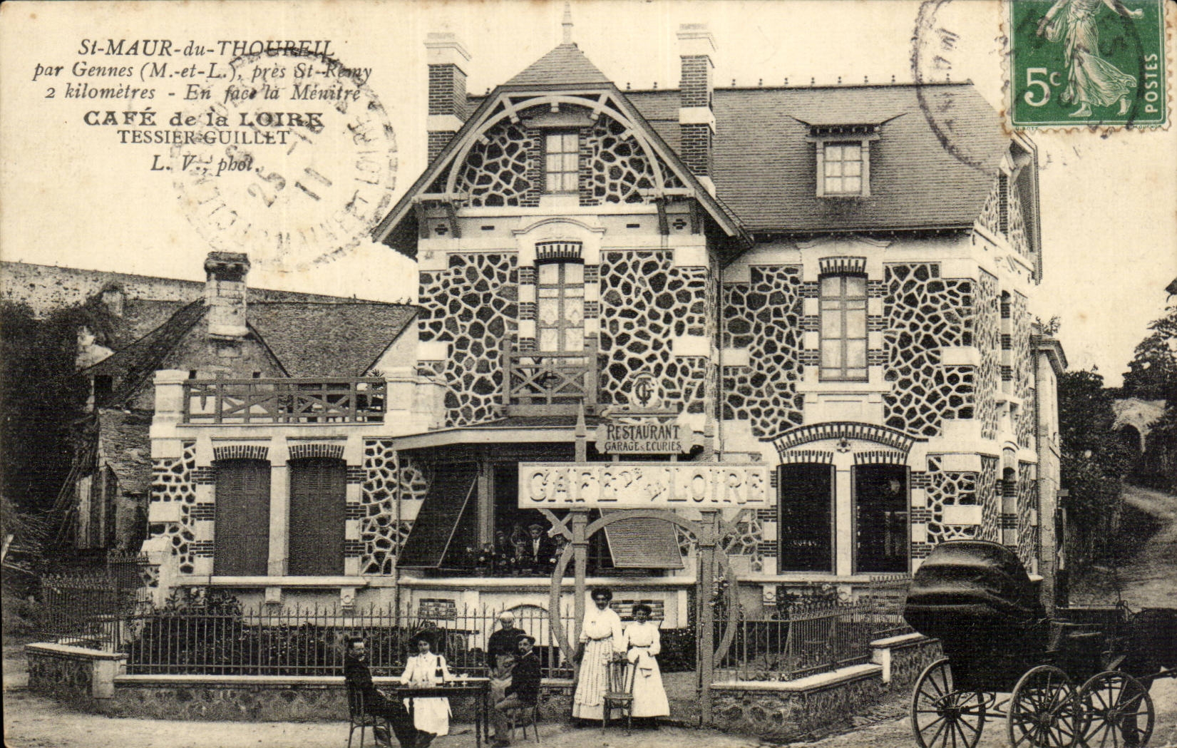 CPA St Maur du Thoureuil par Gennes pres St Remy Cafe de la loire Tesier Guillet