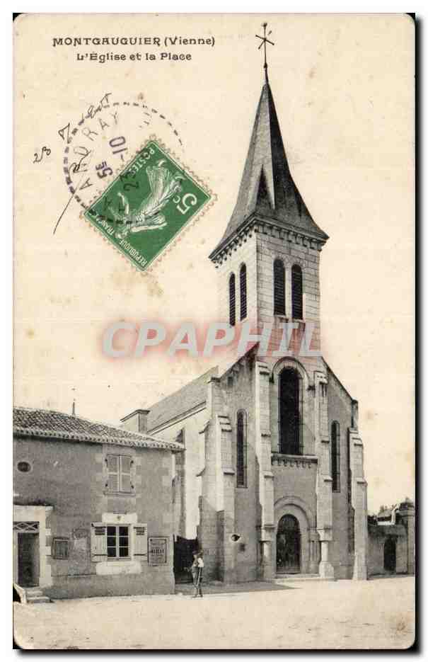 CPA Montgauguier L'eglise et la place