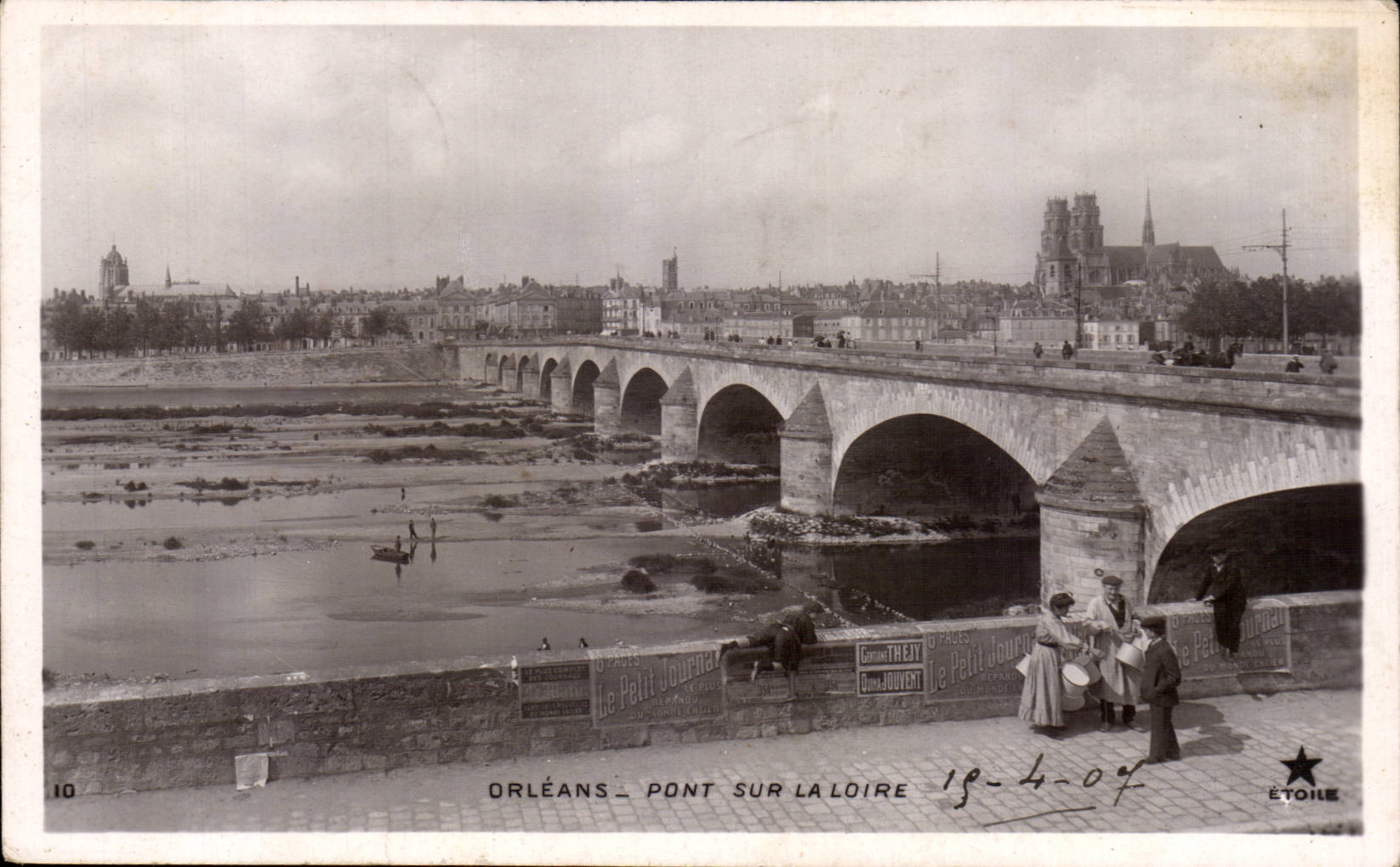 Orleans CPA Pont sur la Loire
