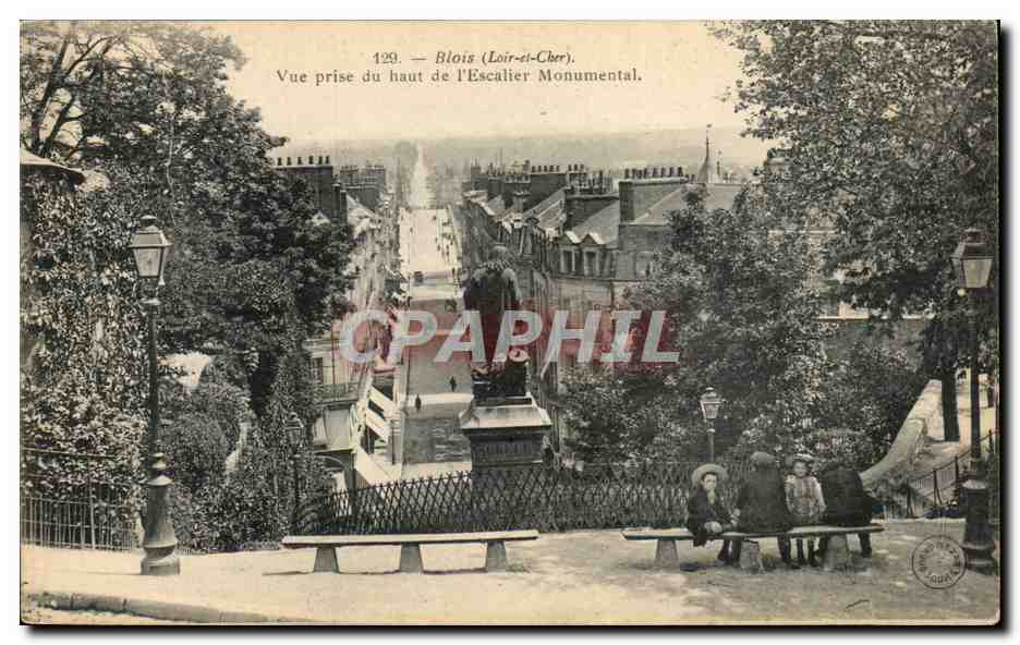 CPA Blois Vue prise du haut de l'escalier monumental