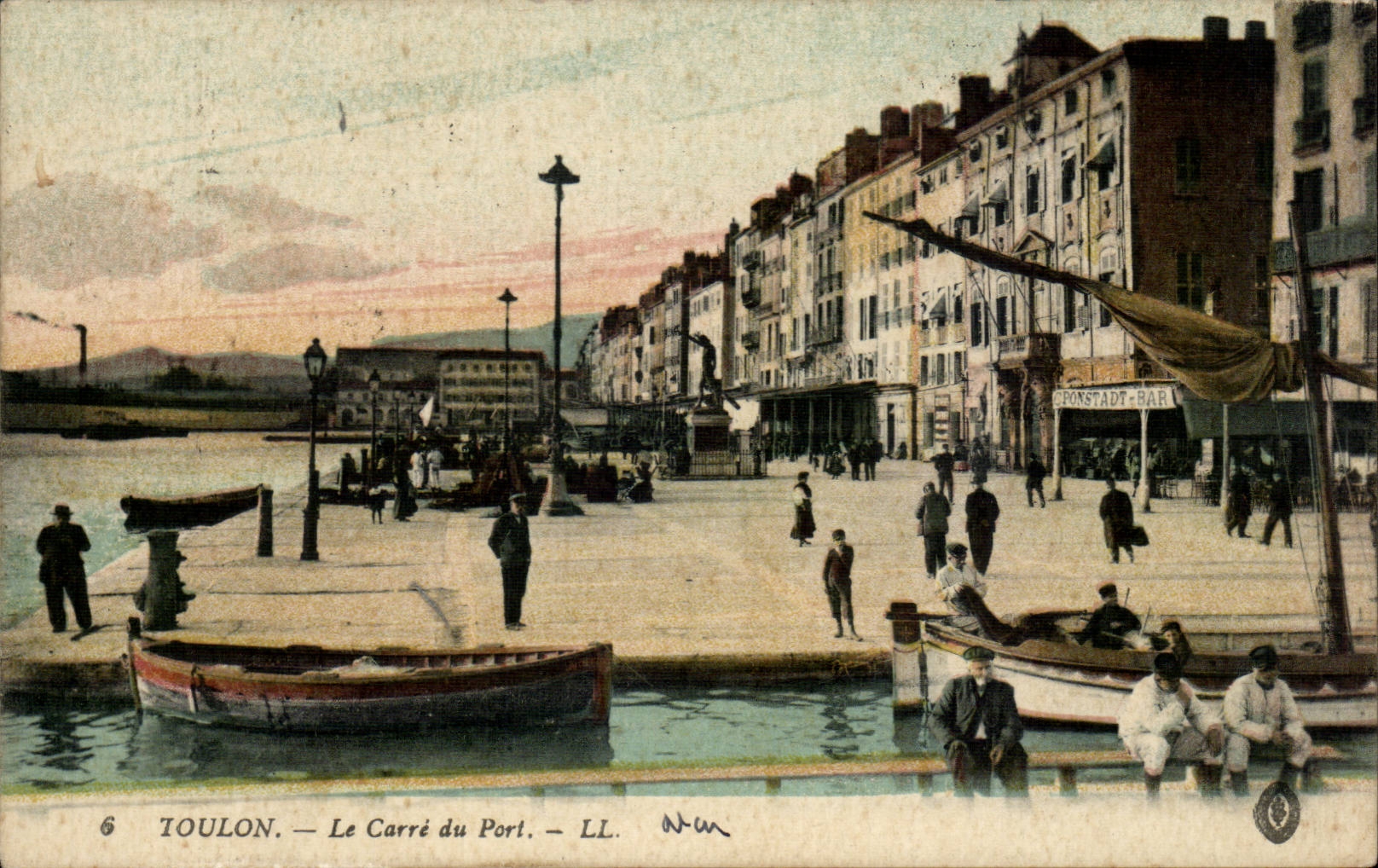 CPA Toulon le carre du port