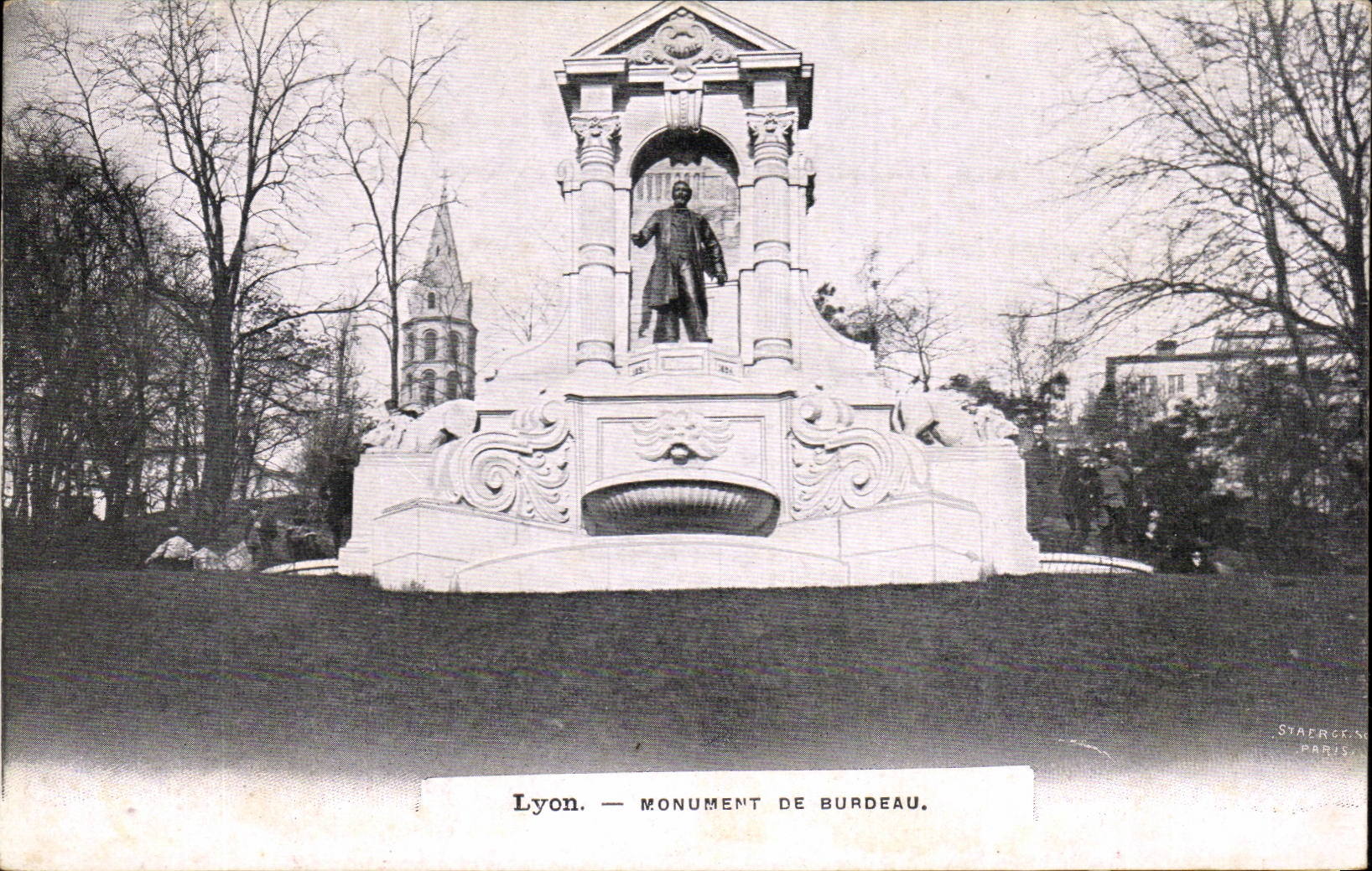 Lyon — Monument de Burdeau — éditeur Staerck, Paris