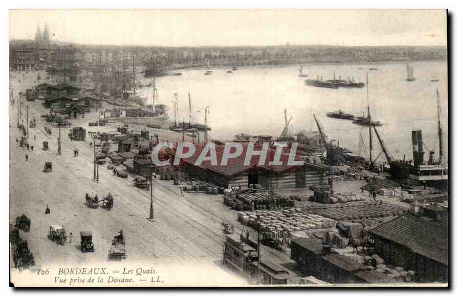 CPA Bordeaux Les quais Vue prise de la douane