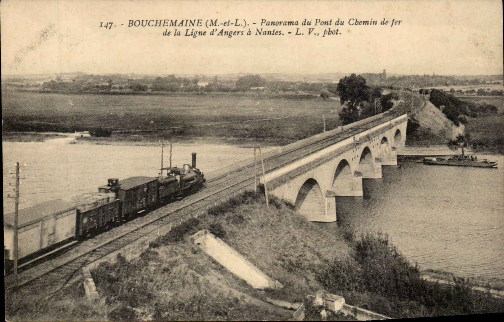 CPA Bouchemaine Panorama du chemin de fer de ligne d'Angers a Nantes Train