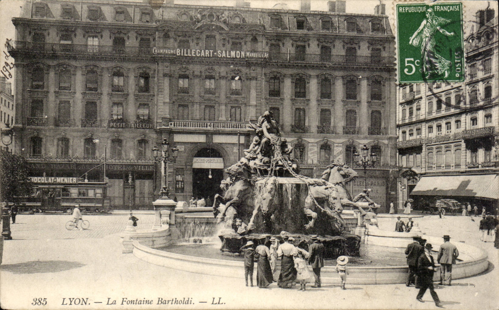 LYON — La Fontaine Bartholdi — LL. — n°385
