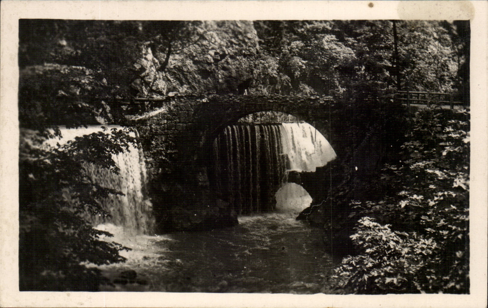 En Chartreuse — Les Ponts de Fourvoire sur le Guiers Mort — Éditions J. Cellar