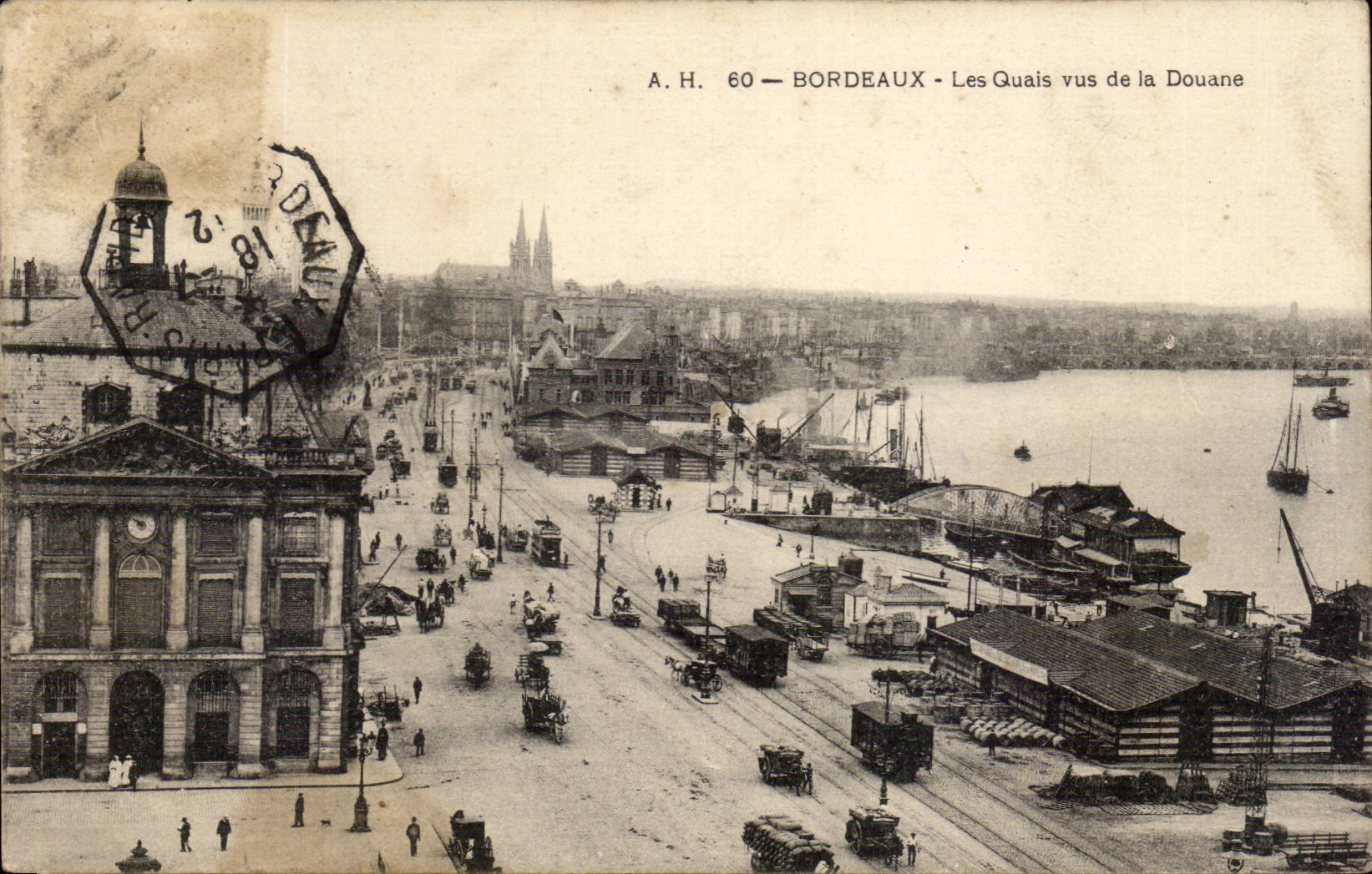 CPA Bordeaux Les quais vus de la Douane