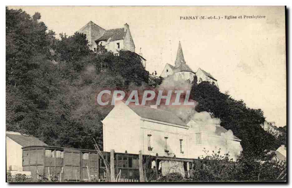 CPA Parnay Eglise et presbytere Train