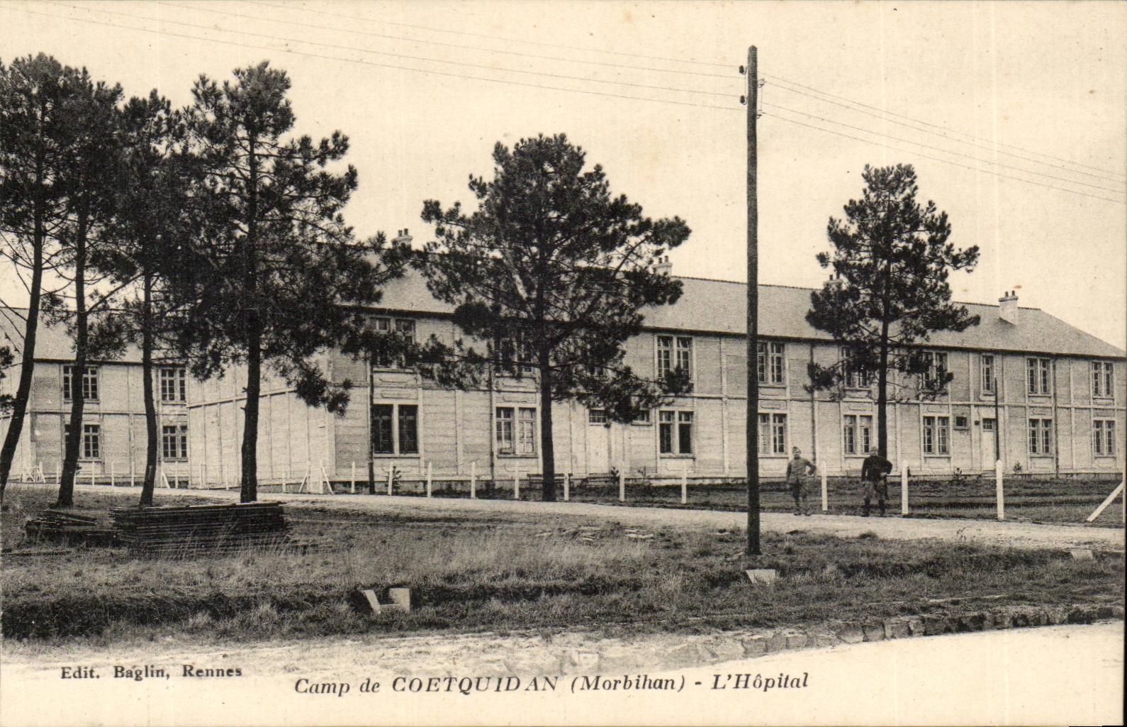 CPA Militaria Camp de Coetquidan L'hopital