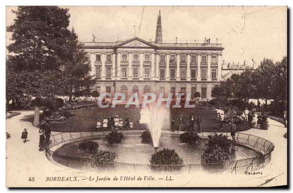 CPA Bordeaux Le jardin de l'hotel de ville