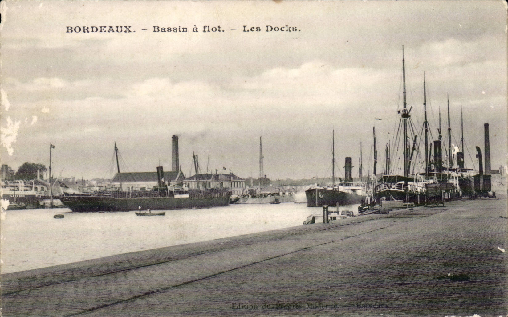 CPA Bordeaux Basin a flot Les docks
