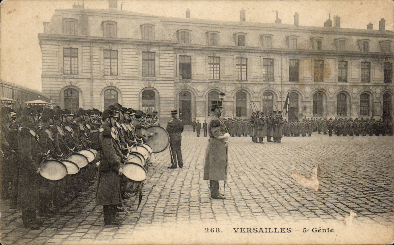 CPA Versailles 5eme genie Militaria 