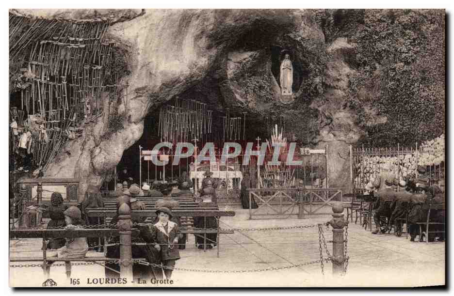 CPA Lourdes La grotte