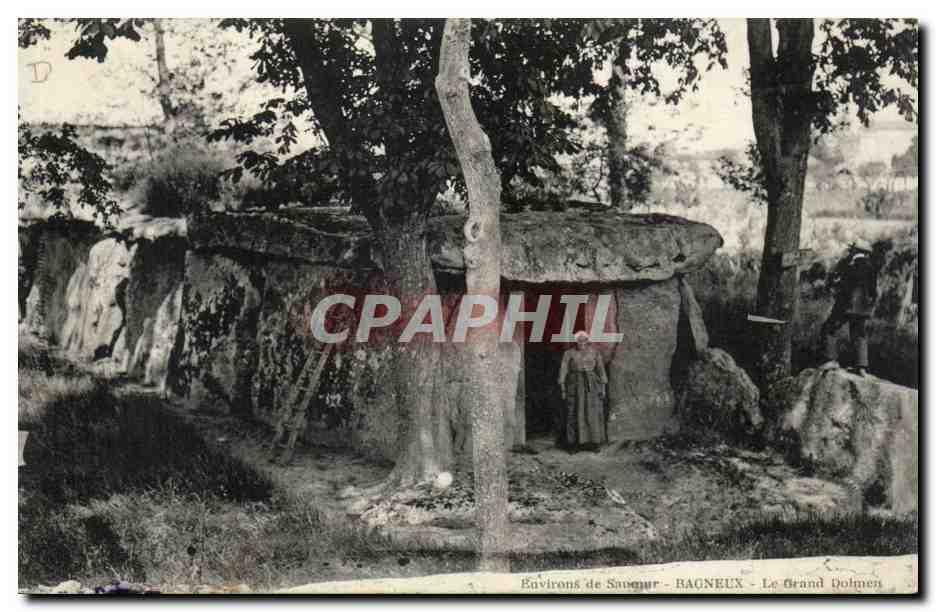Environs de Saumur CPA Bagneux Le grand dolmen