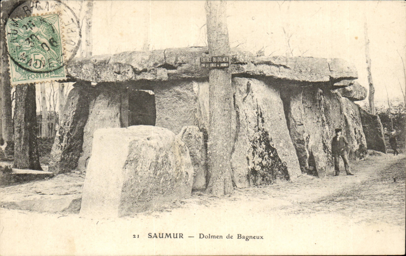 Environs de Saumur CPA Bagneux Le grand dolmen