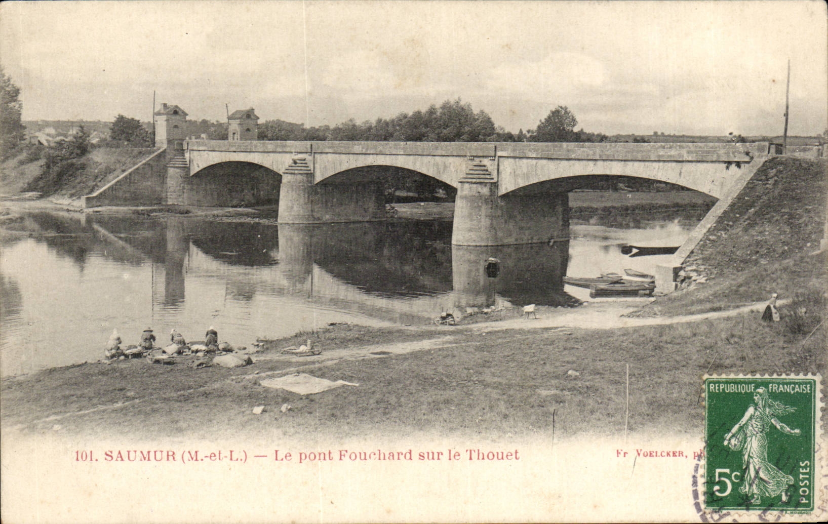 Saumur CPA Le pont Fouchard sur le Thouet ( lavandieres )