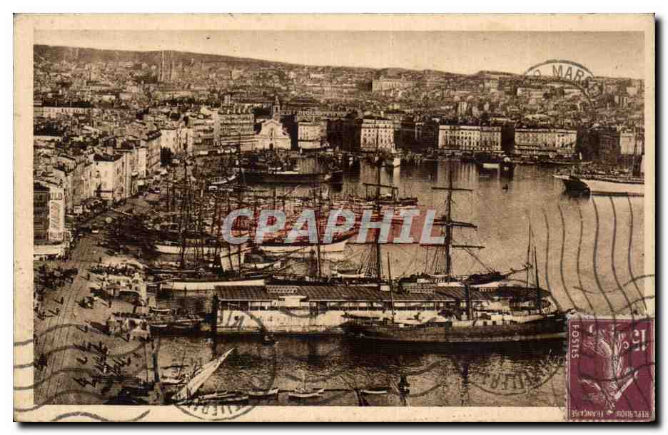 CPA Marseille Un coin du vieux port