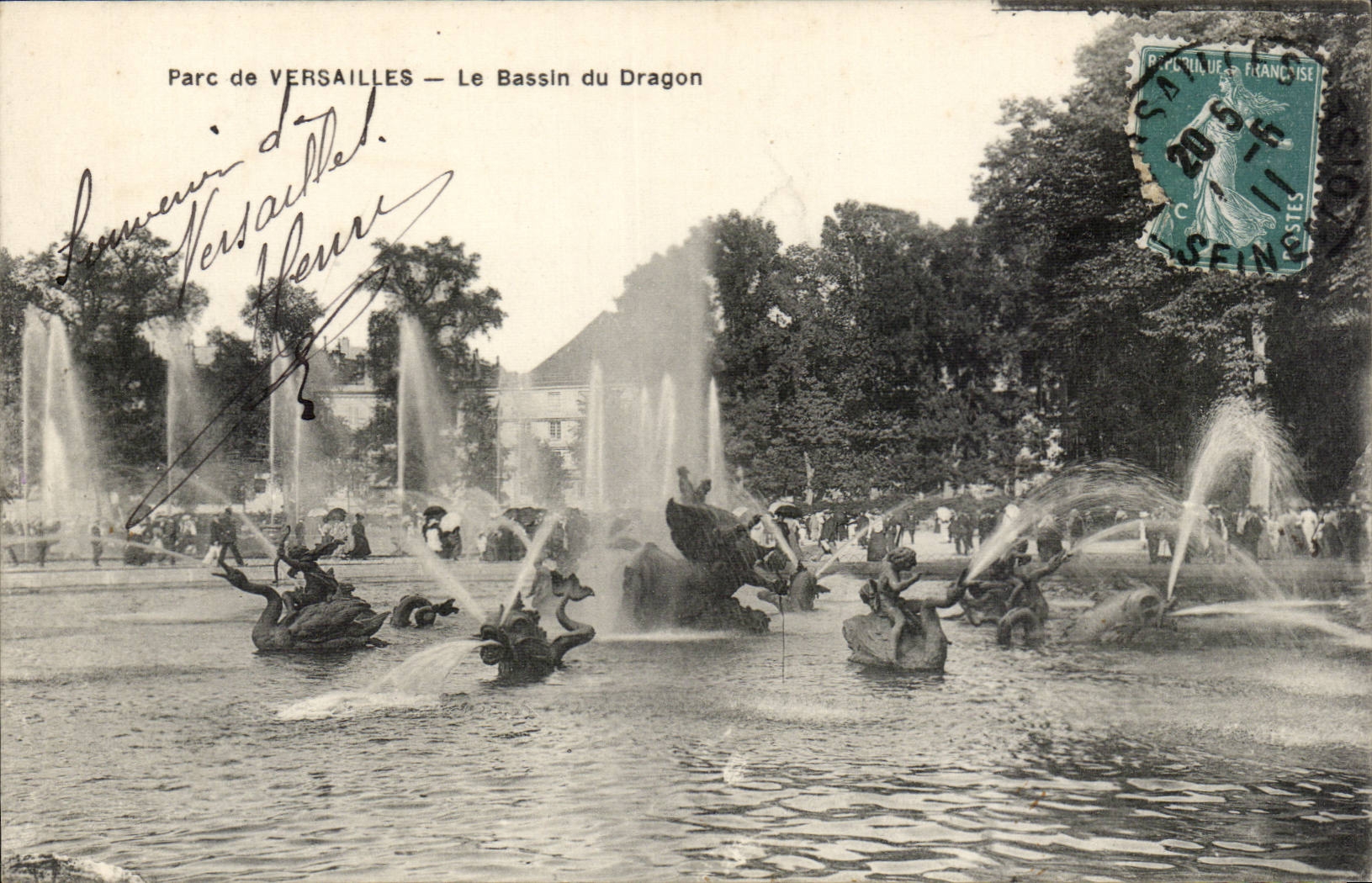 Parc de VERSAILLES — Le Bassin du Dragon — Mme Moreau, édit. Versailles