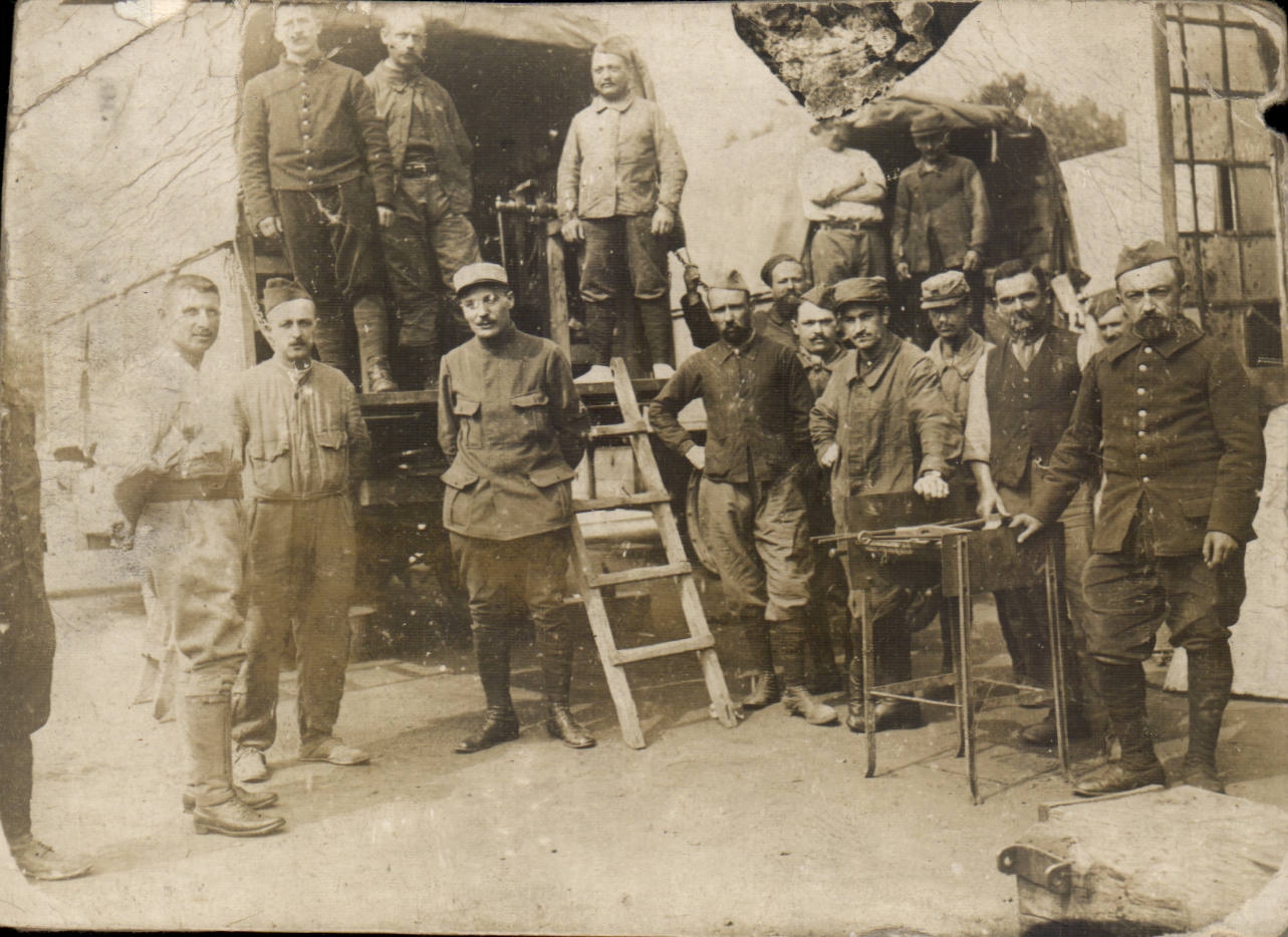 CARTE PHOTO Militaria Regiment 