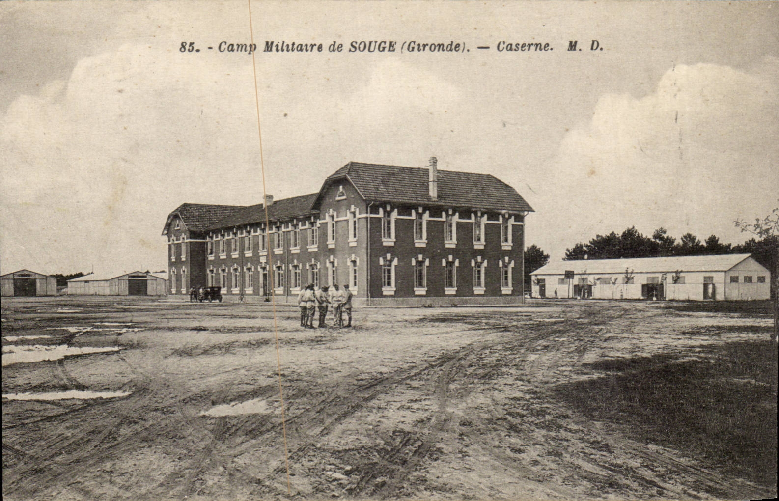 Camp Militaire de SOUGE (Gironde) — Caserne M.D. — n°85