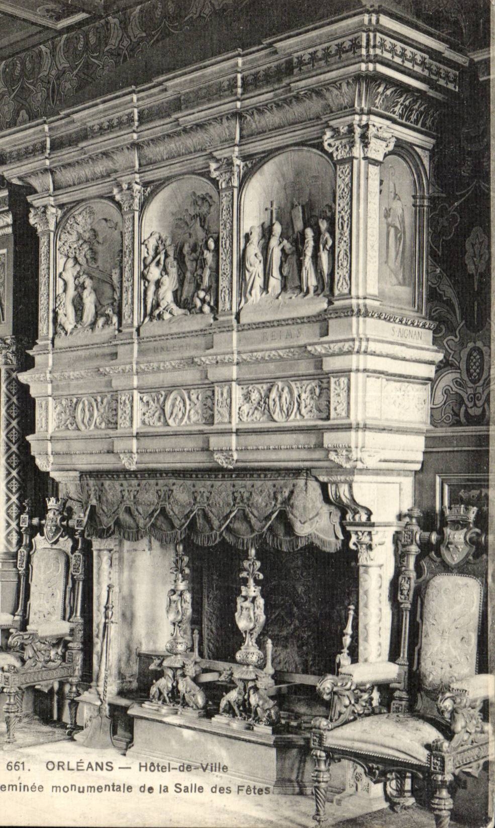 CPA Orleans Hotel de ville Cheminee monumentale de la salle des fetes