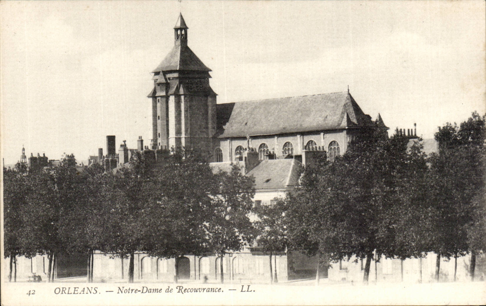 CPA Orleans Eglise Nd de Recouvrance 