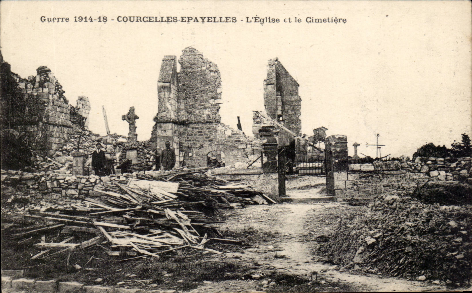 CPA Courcelles Epayelles Eglise et cimetiere