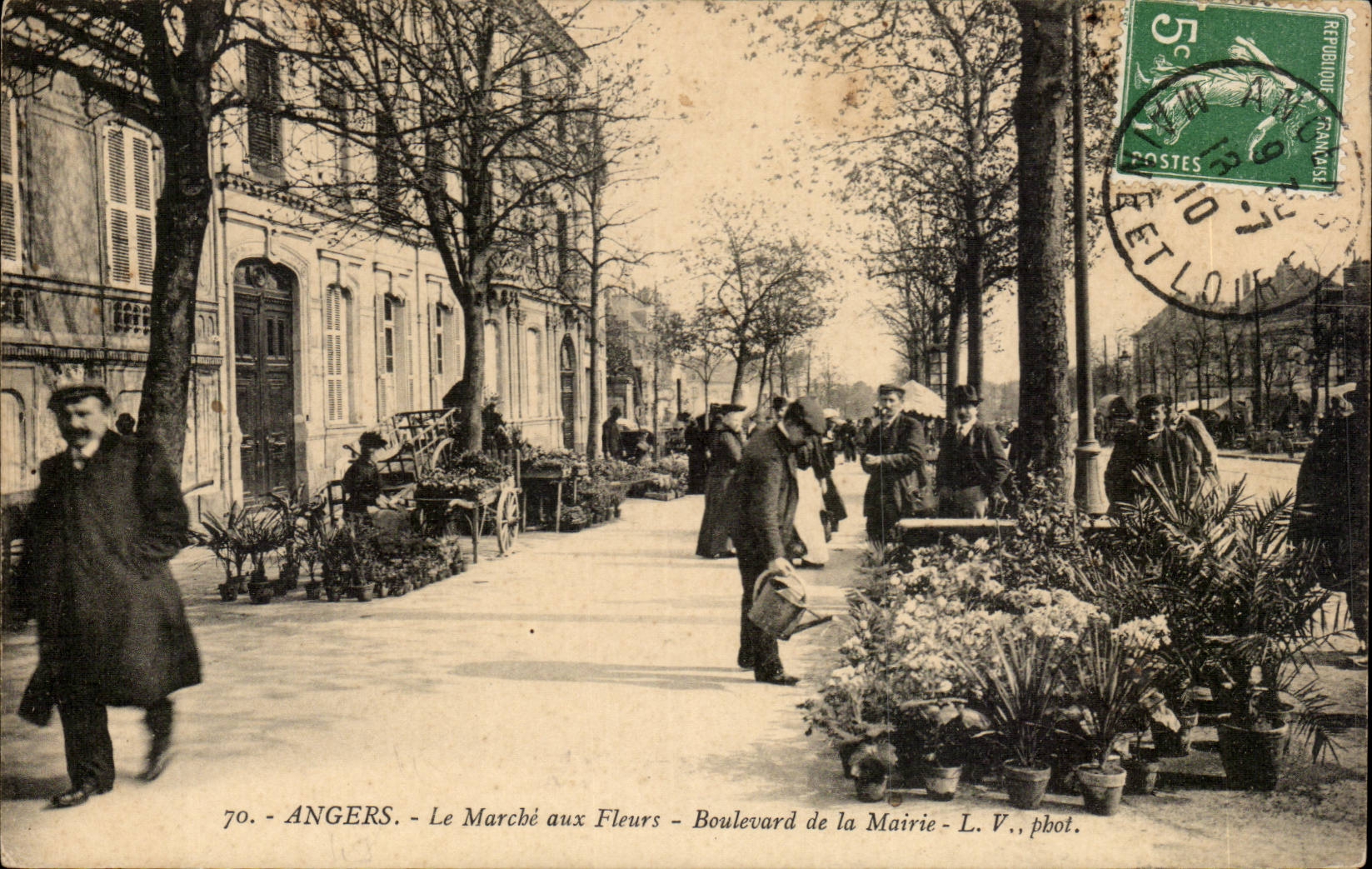 CPA Angers Le marche aux fleurs Boulevard de la mairie TOP
