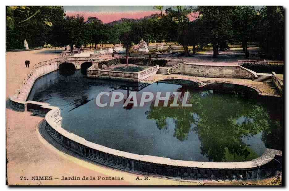 CPA Nimes Jardin de la fontaine
